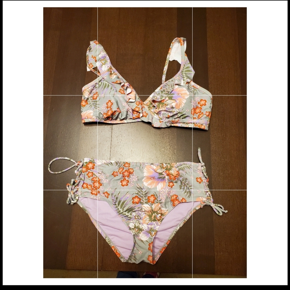 No boundaries bikini grey & floral with flutter/ ruffle